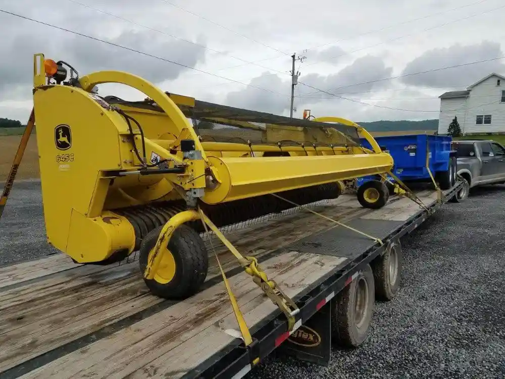 transporting a 2017 john deer 645c forage harvester